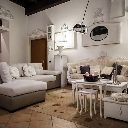 Piazza Erbe Luxury Apartment Verona Exterior foto