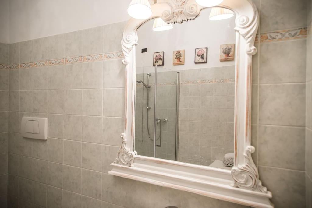 Piazza Erbe Luxury Apartment Verona Exterior foto