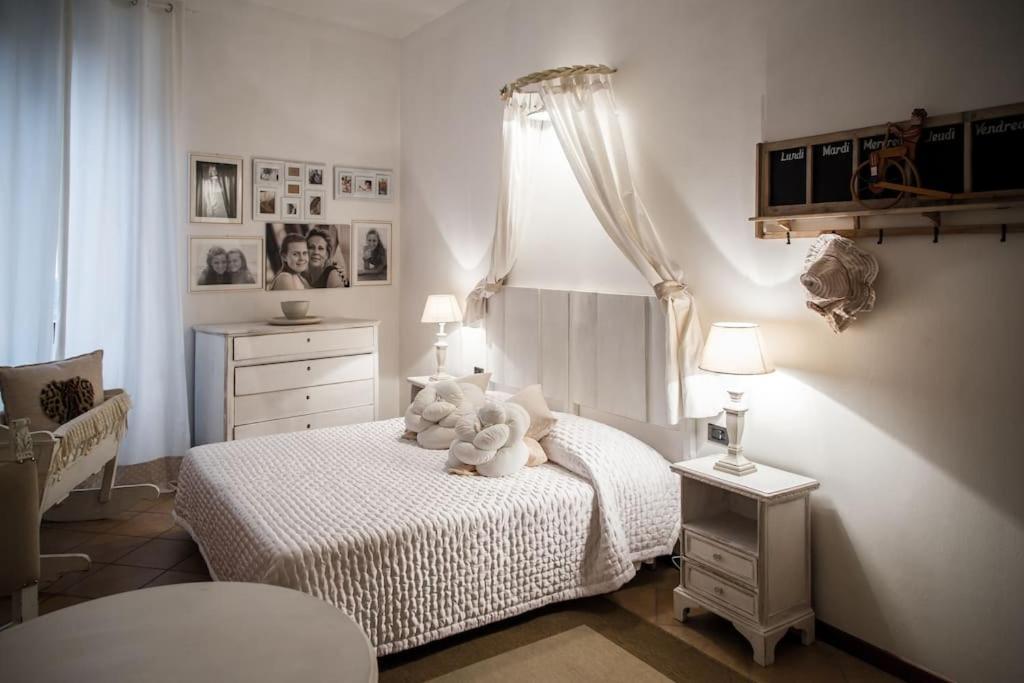 Piazza Erbe Luxury Apartment Verona Exterior foto