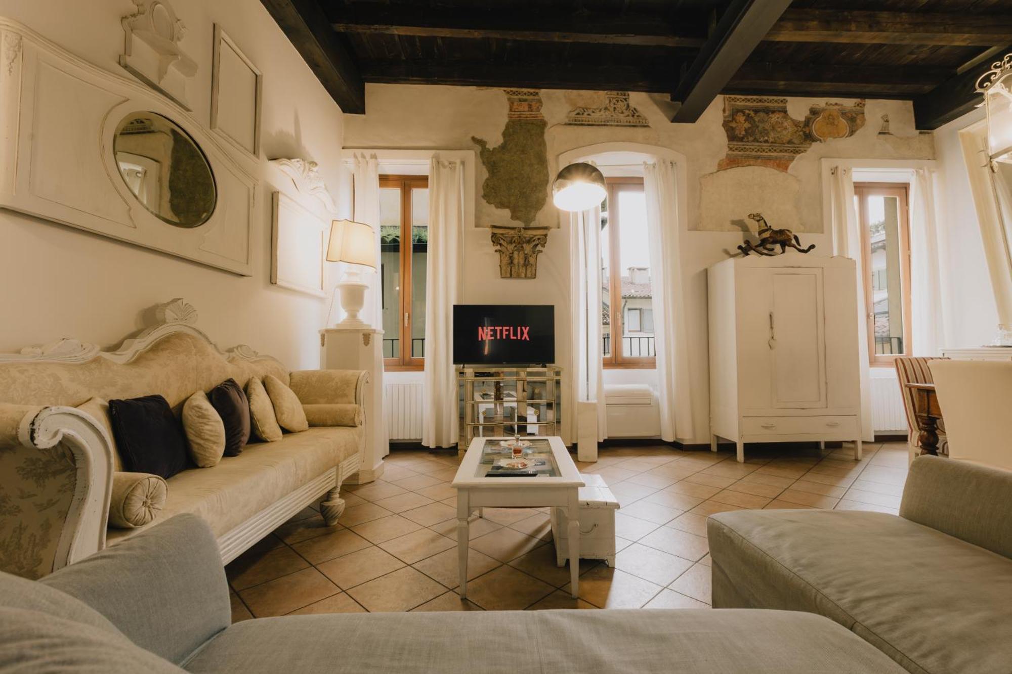 Piazza Erbe Luxury Apartment Verona Exterior foto